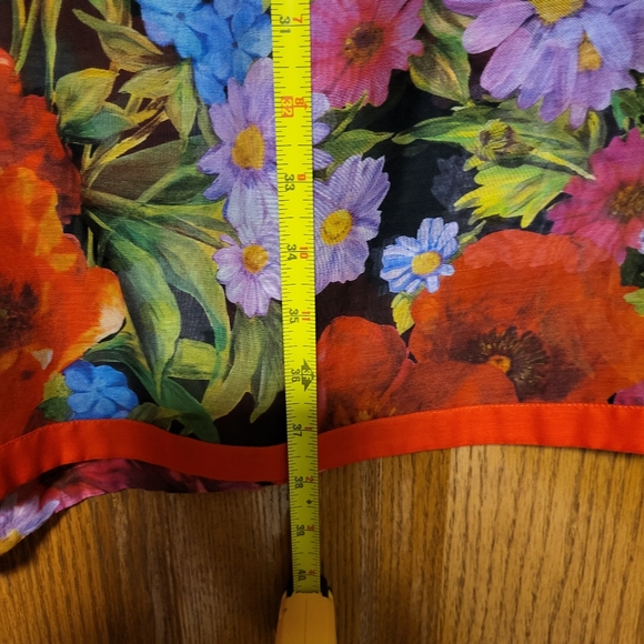 Dolce and Gabbana Floral Poncho blouse - Picture 6 of 6